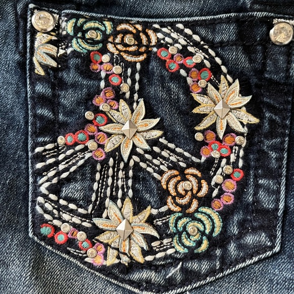 Miss Me Bermuda Size 26 - Picture 9 of 10